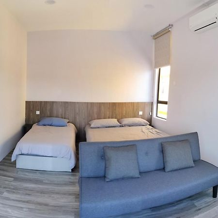 Mersingfirstfloor丰盛港二楼民宿 Екстер'єр фото